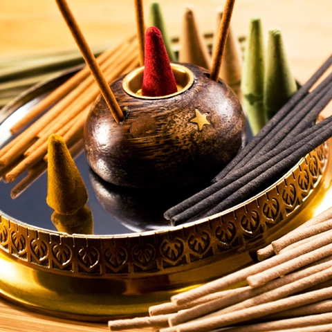 Encens et cônes aromatiques